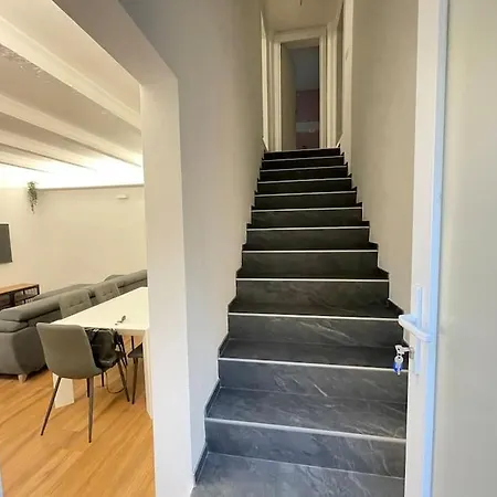 Holiday home Casa Indipendente A *